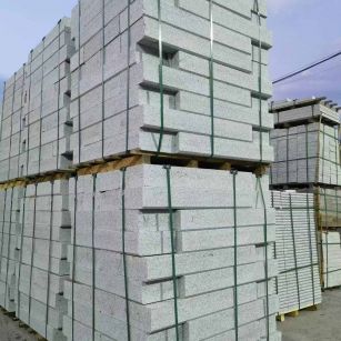 厦门 芝麻白花岗岩路沿石，路缘石，路肩石，道牙，立缘石，马路牙子，街沿石，侧石等