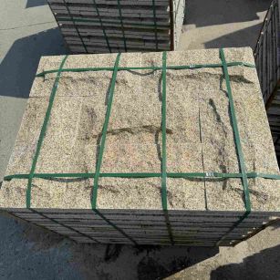 厦门 黄金麻花岗岩石材自然面蘑菇石成品