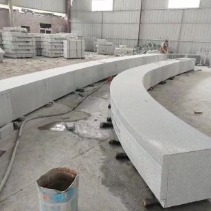 厦门芝麻白花岗岩石板材 园林光面弧形坐凳