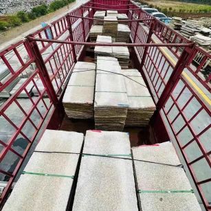 厦门 黄金麻花岗岩荔枝面，光面毛板装车完成