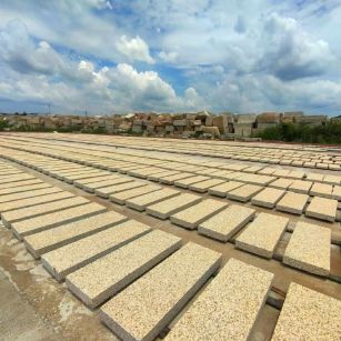 厦门 黄金麻荔枝面花岗岩石材地铺石防护中