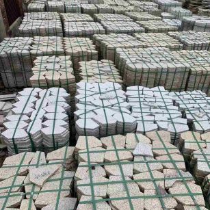 厦门 黄金麻白麻花岗岩荔枝面地铺石(冰裂纹)