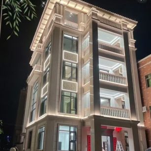 厦门 芝麻白花岗岩别墅外墙夜间效果