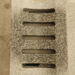 厦门 芝麻白拉丝面花岗岩U型开槽排水槽