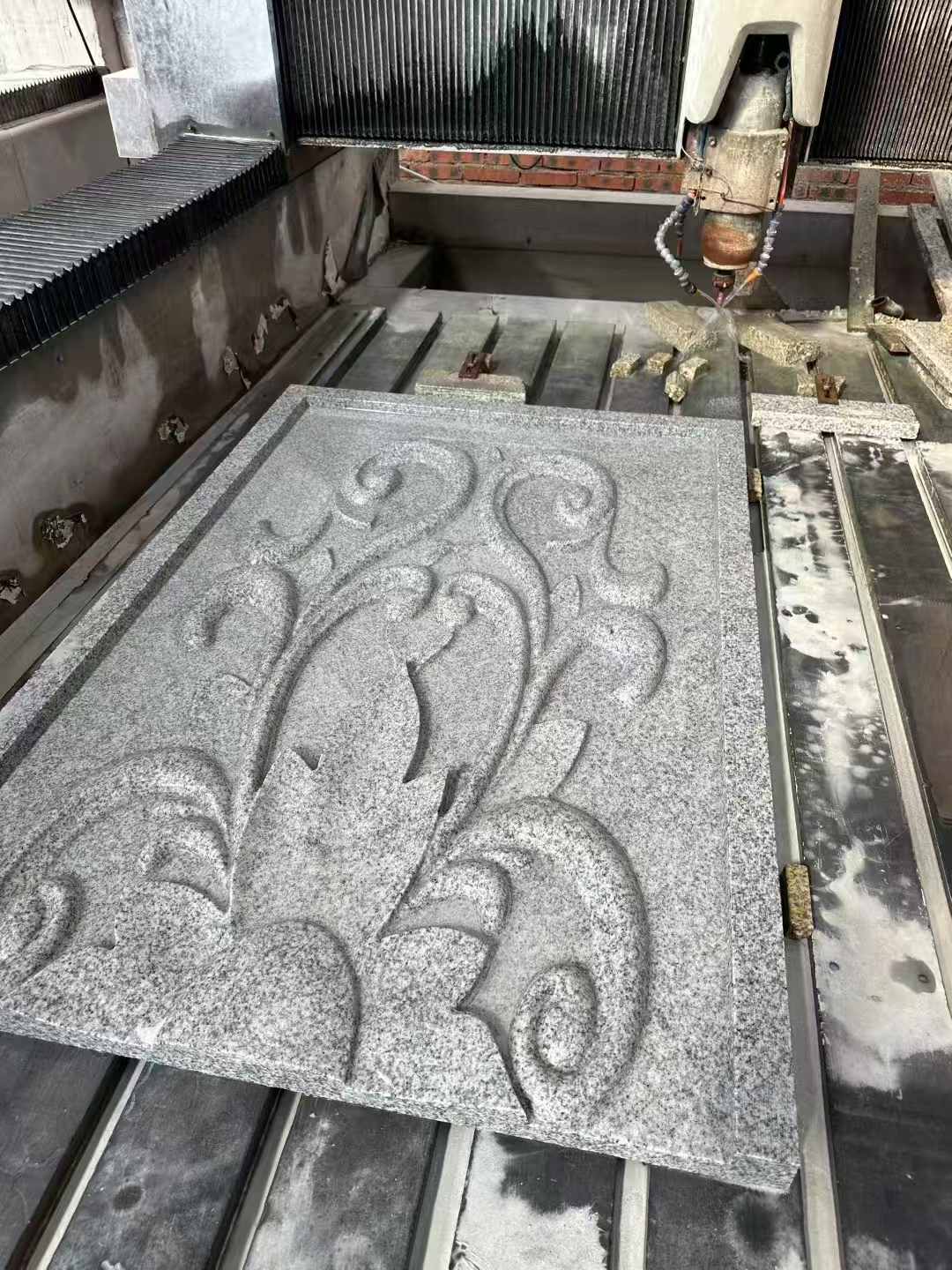 厦门 白麻别墅干挂雕花板