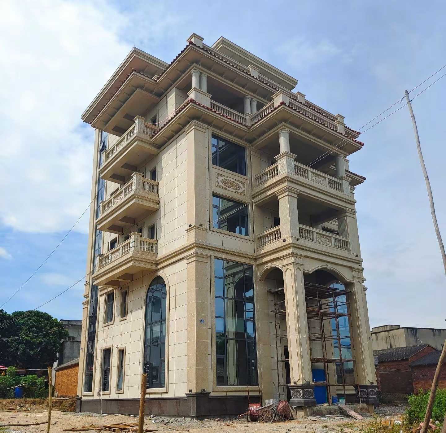 厦门 黄金麻花岗岩石材别墅外墙干挂搭配（雕花栏杆花瓶柱门楼罗马柱）