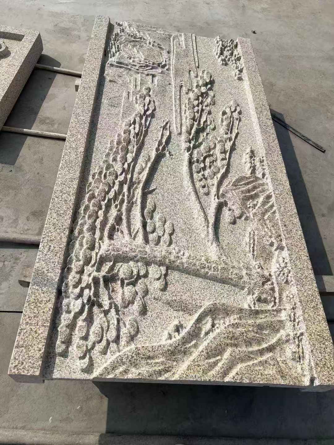 厦门 黄金麻雕刻板浮雕迎客松