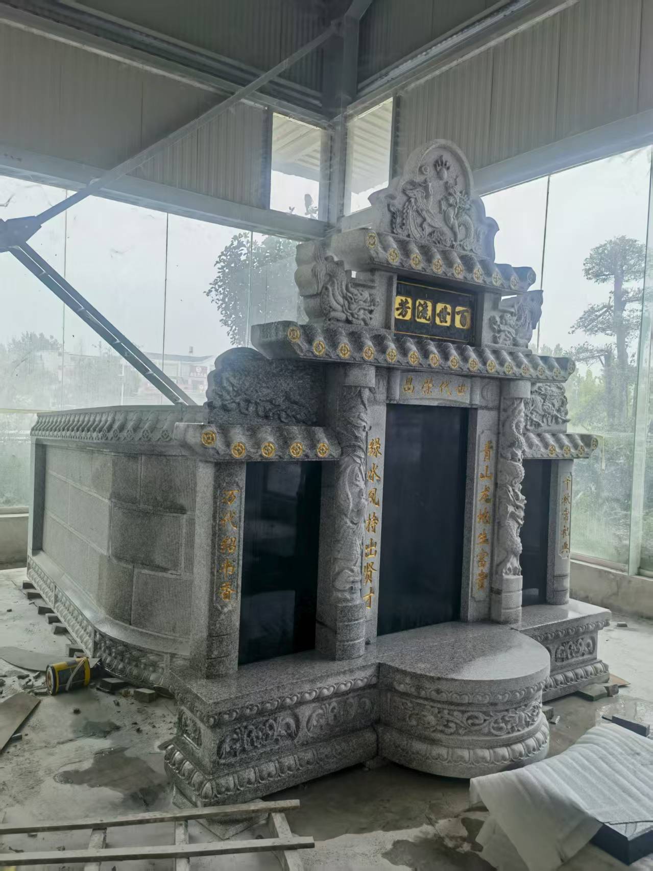 厦门 芝麻白墓碑效果展示图