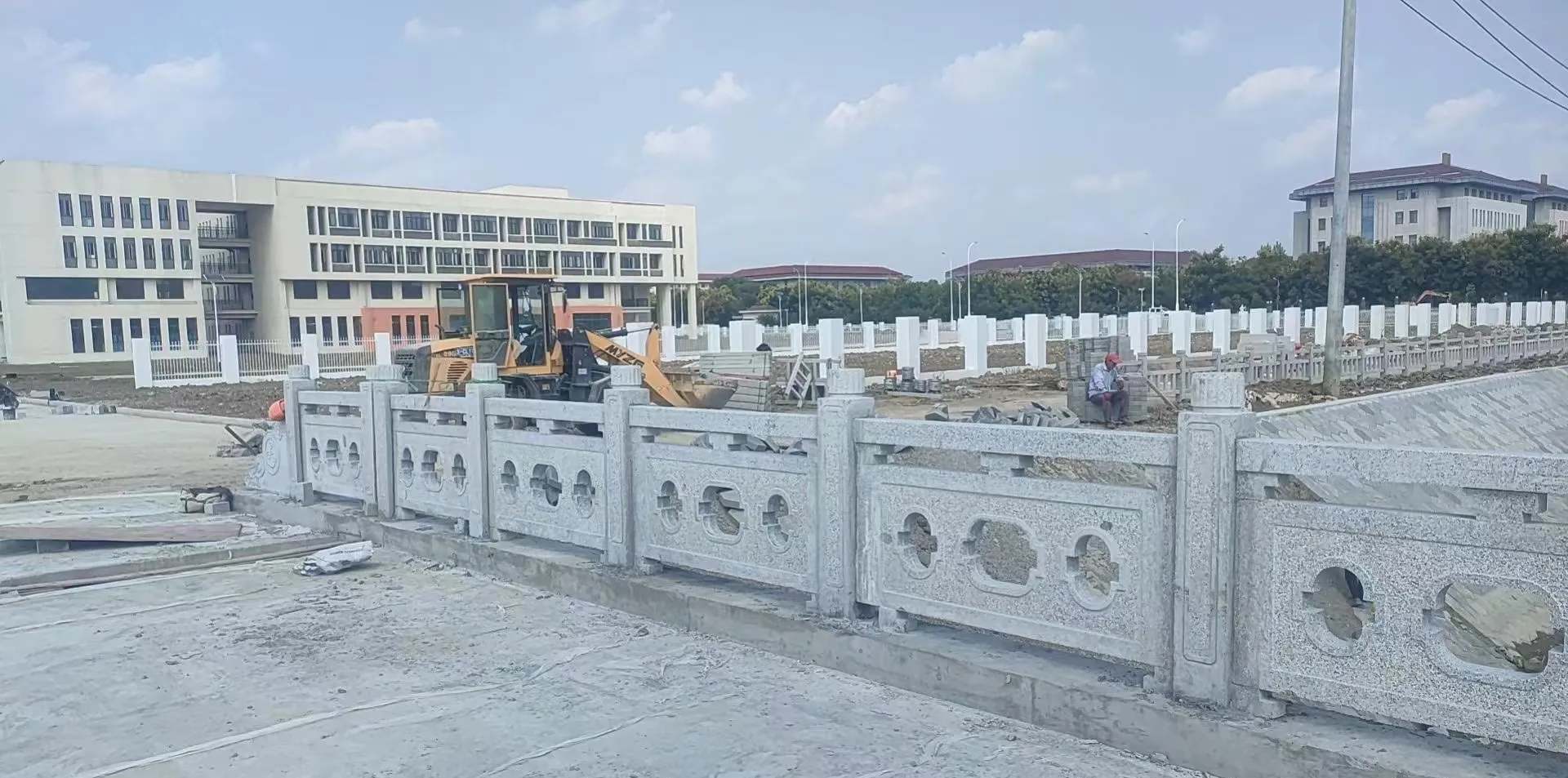 厦门 白麻花岗岩荔枝面河道栏杆